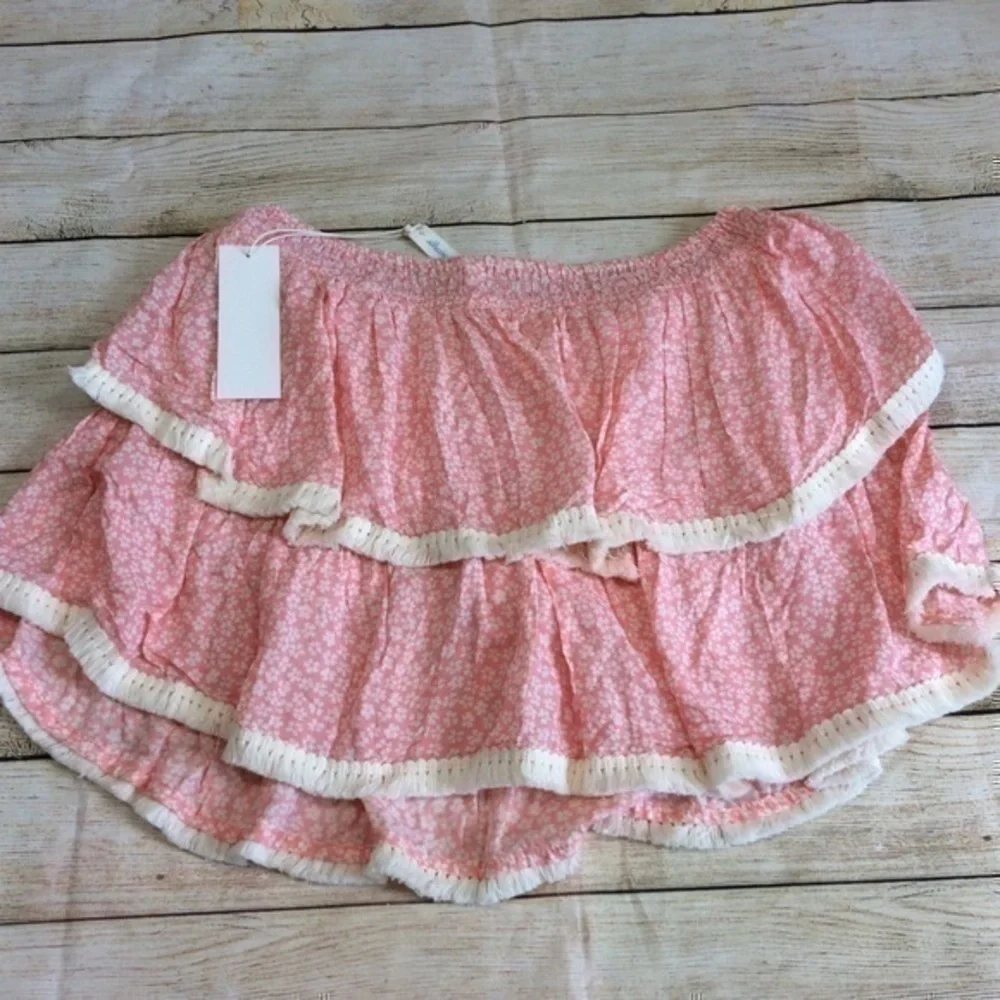 NWT Cool Change pink ruffle peasant mini skirt. Large 100% rayon